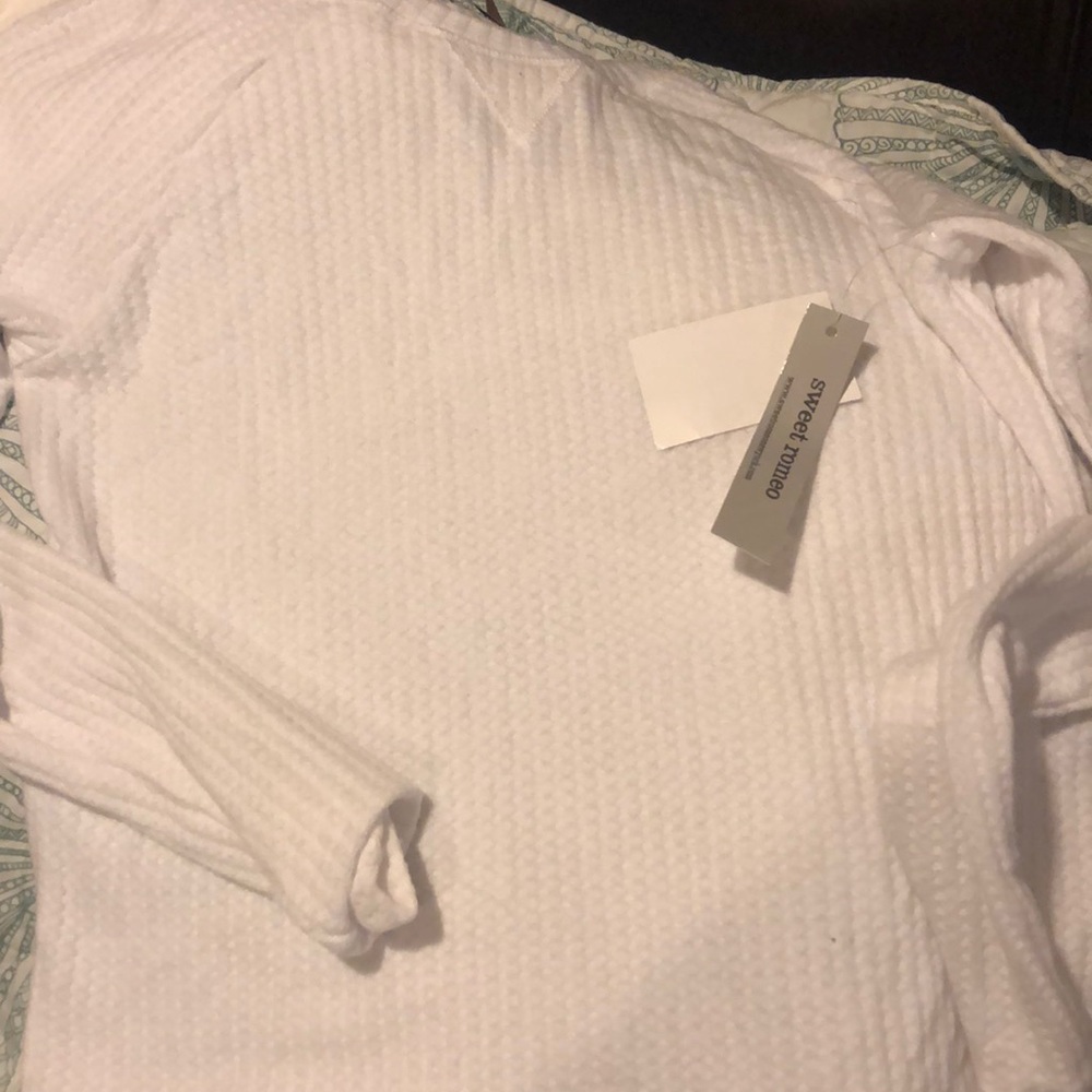 Sweet Romeo long sleeve cable shirt